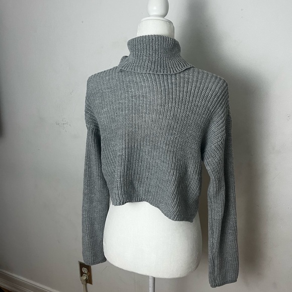 Misguided gray knit turtle neck sweater - Picture 3 of 3